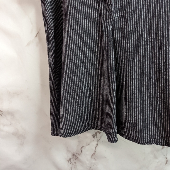 SALE LIMITED TIME Flax Top Short Sleeve Stripe Black Linen Tunic Lagenlook - Picture 9 of 13